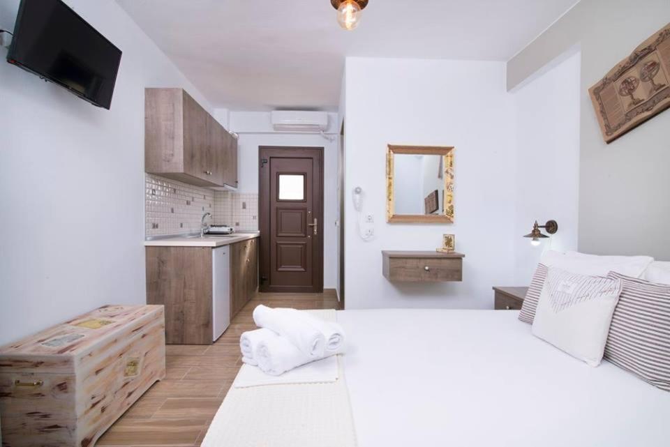 Studio Ermioni Fresh Apartment ลิเมนาเรีย ภายนอก รูปภาพ